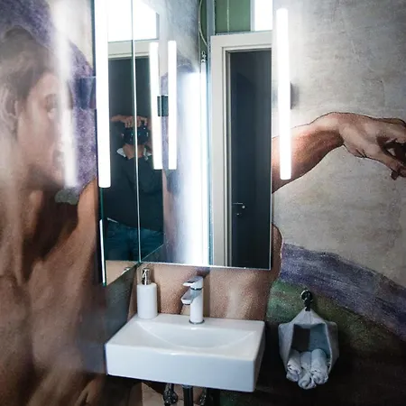 Zwei In Atelierwohnung *