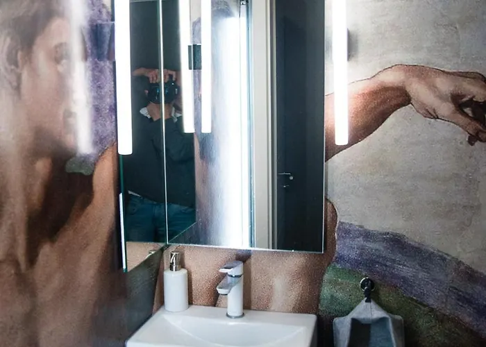 Zwei In Atelierwohnung *