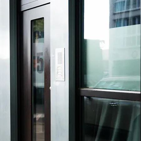Homestay Zwei In Atelierwohnung