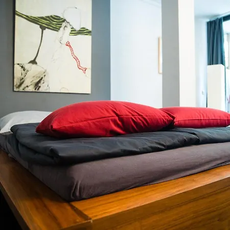 Homestay Zwei In Atelierwohnung *